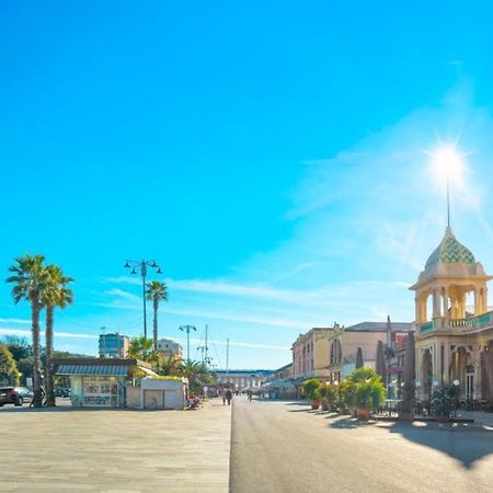 Villino San Martino 350M Dal Mare With Covered Parking Viareggio Zewnętrze zdjęcie