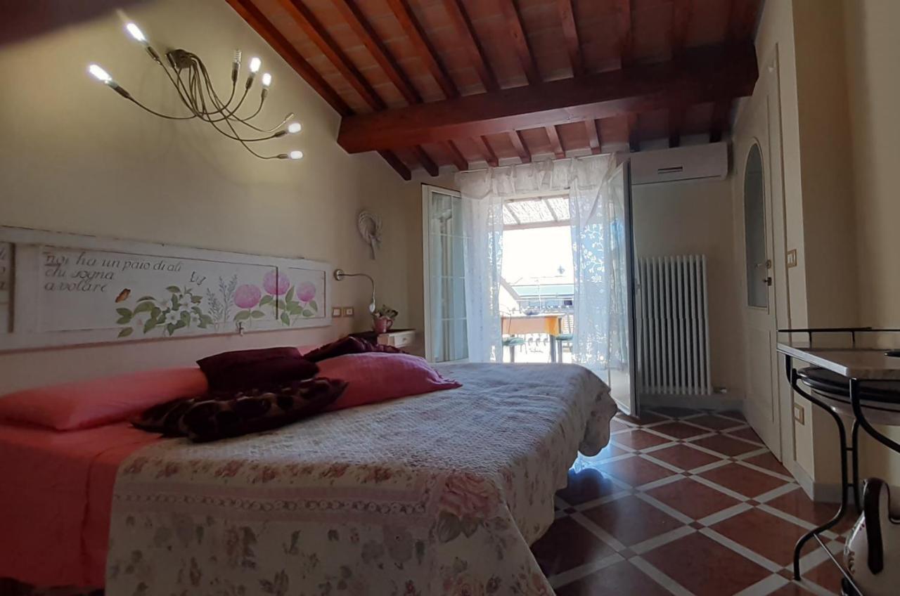 Villino San Martino 350M Dal Mare With Covered Parking Viareggio Zewnętrze zdjęcie