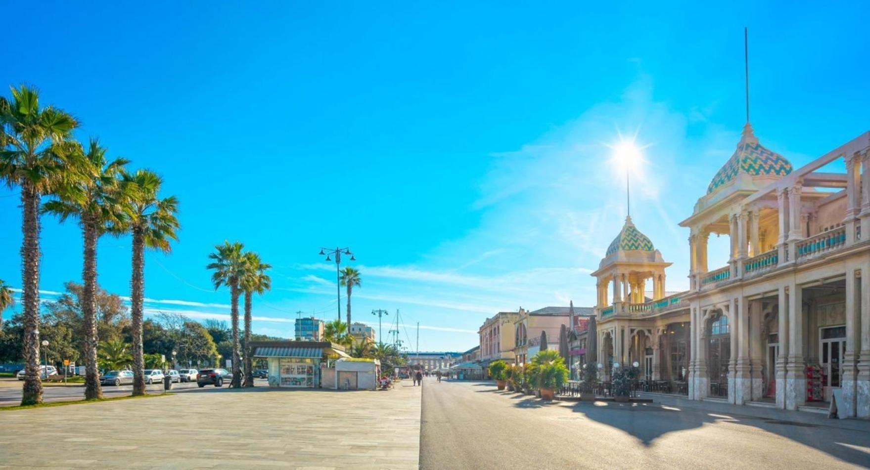 Villino San Martino 350M Dal Mare With Covered Parking Viareggio Zewnętrze zdjęcie
